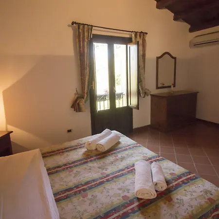 Tarantola Lantgård Alcamo