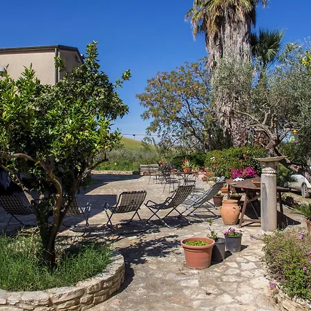 Tarantola Lantgård Alcamo