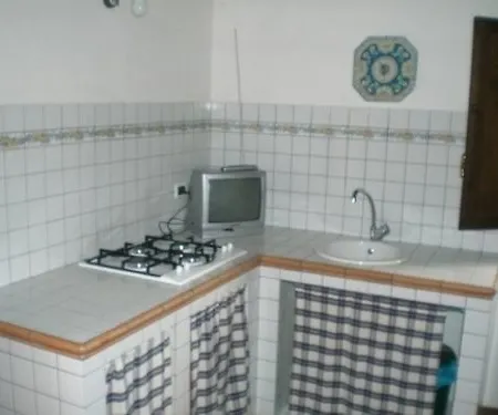 Lantgård Tarantola *